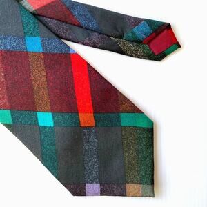 Sinsabang 100% Silk Plaid Tie Necktie Festive Holiday Made in Korea Christmas